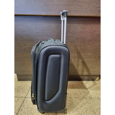 Valija Dattier Cabina Negro Tela C/fuelle, Bolsillos Frontales 20"